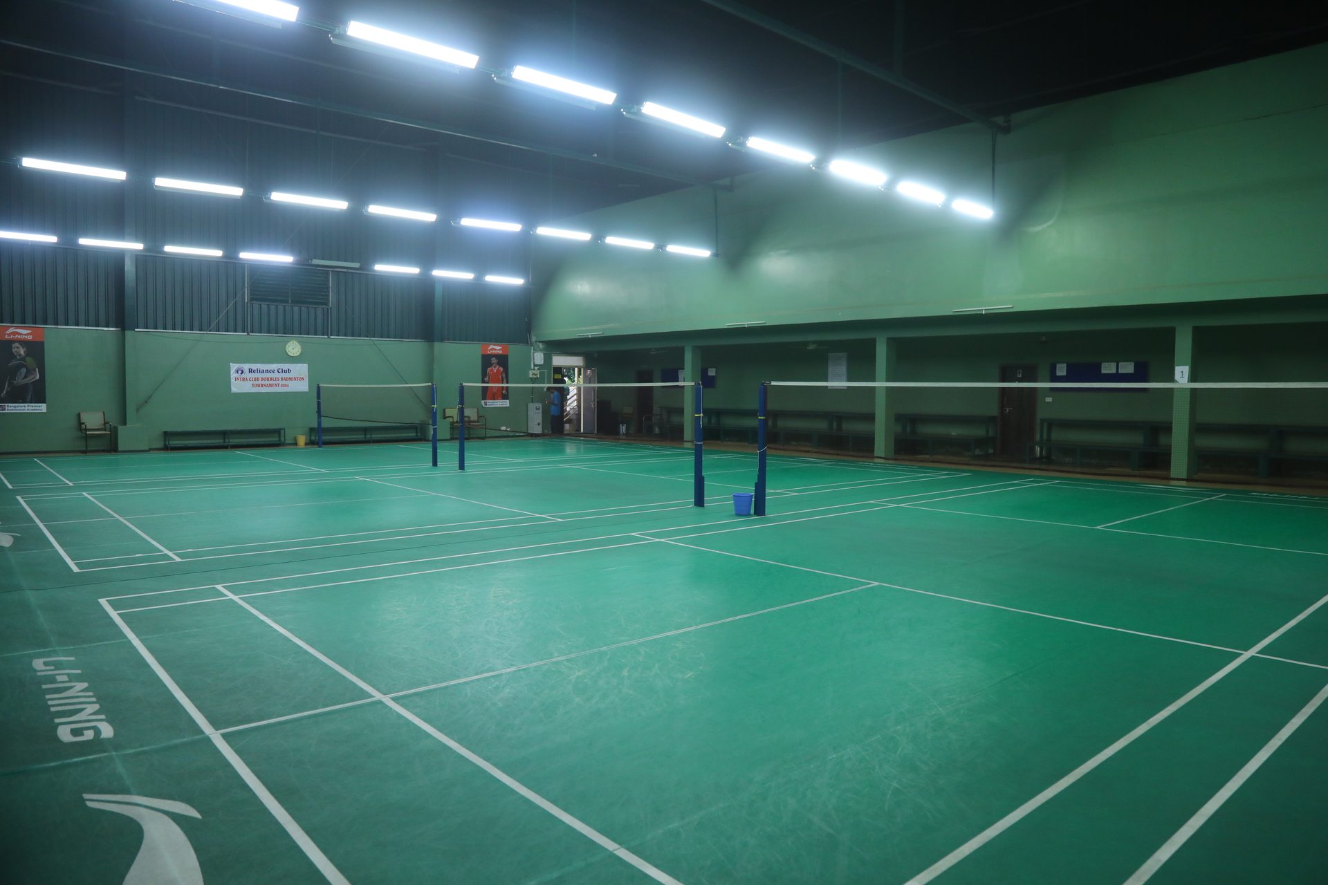 Badminton