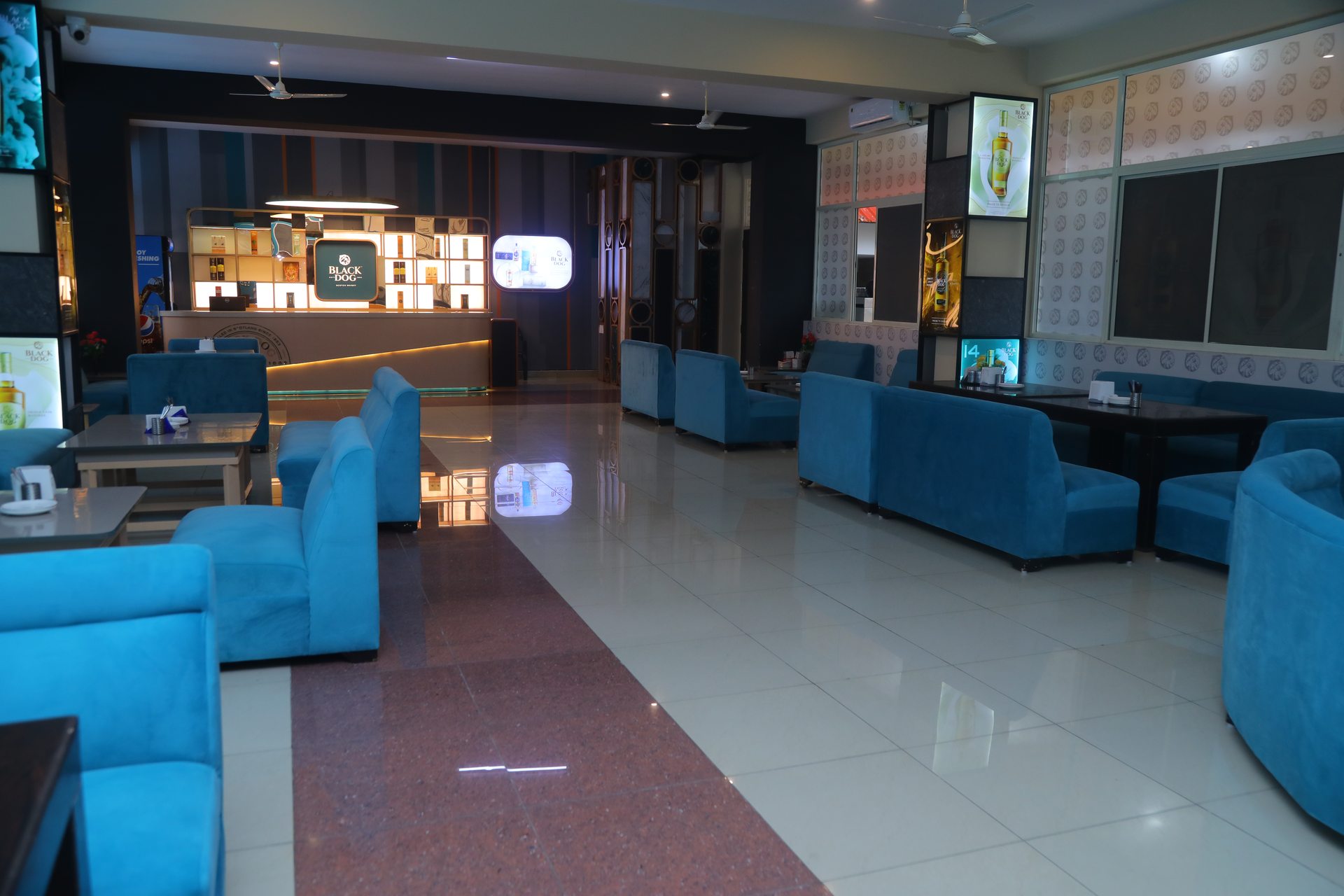 Lounge & Bar at Reliance Club