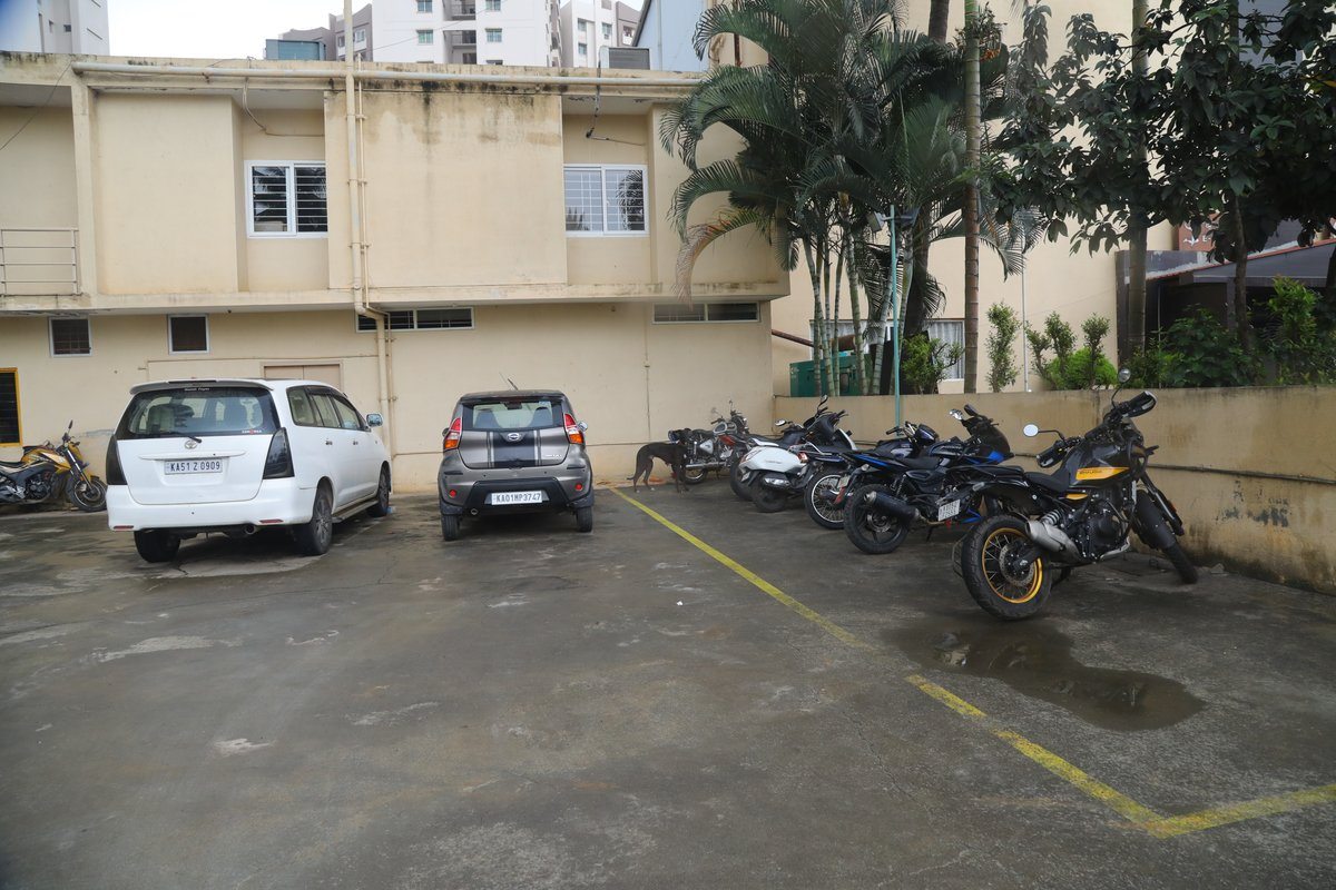 Main Parking Zone
